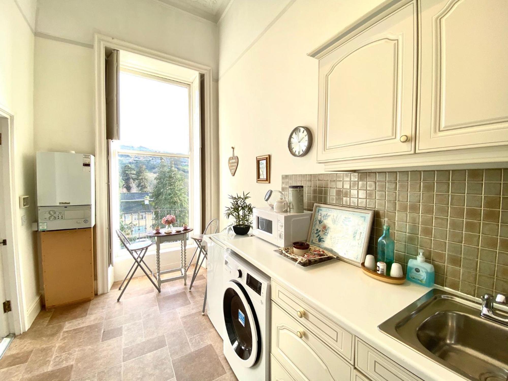 Grosvenor Apartments In Bath - Great For Families, Groups, Couples, 80 Sq M, Parking Extérieur photo