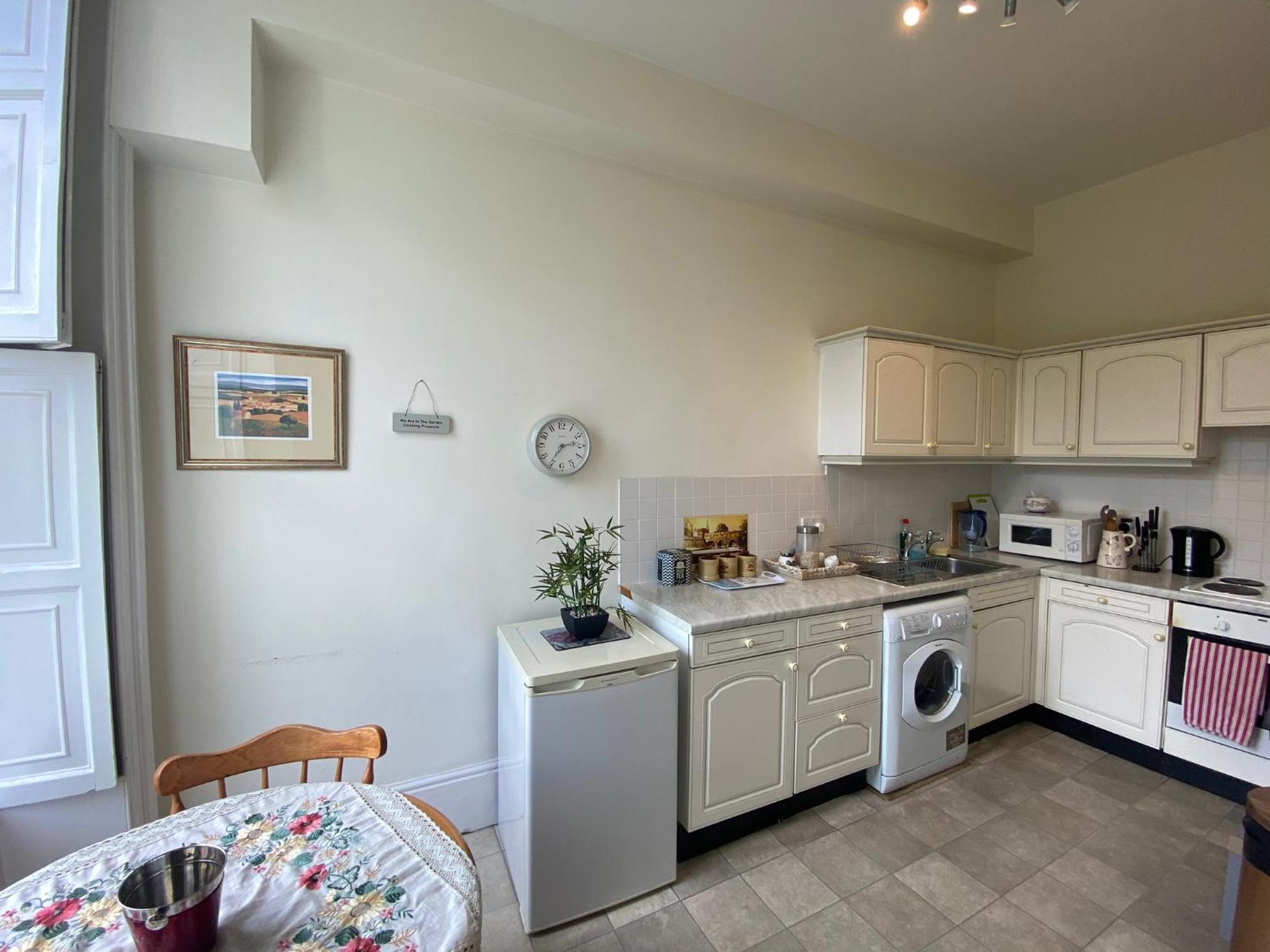 Grosvenor Apartments In Bath - Great For Families, Groups, Couples, 80 Sq M, Parking Extérieur photo