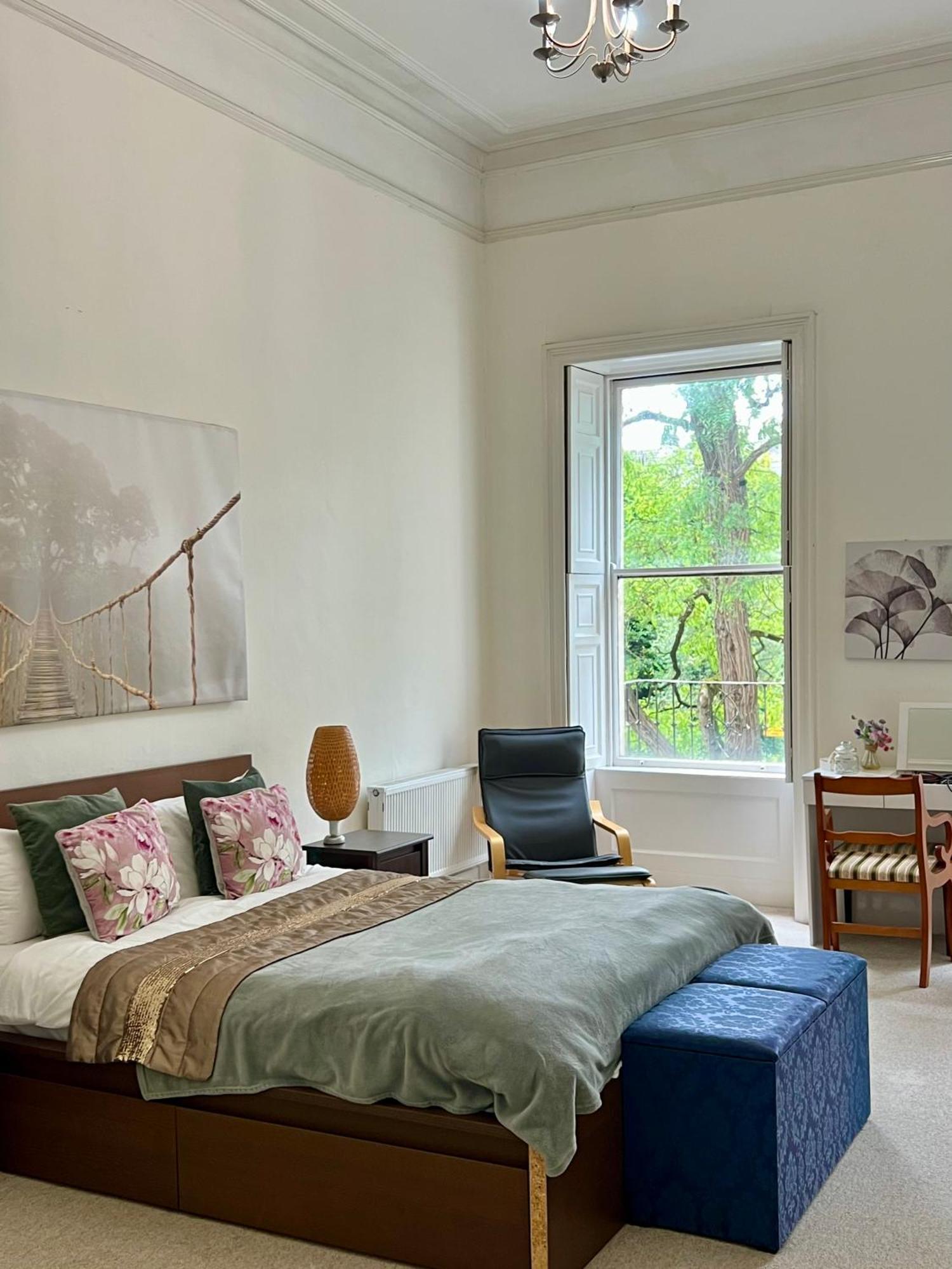 Grosvenor Apartments In Bath - Great For Families, Groups, Couples, 80 Sq M, Parking Extérieur photo